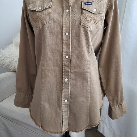 Wrangler Long Sleeve Button Up - Picture 4 of 4